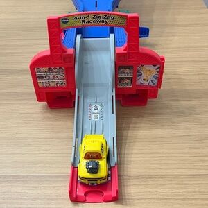 VTech Go! Go! Smart Wheels 4-in-1 Zig-Zag Raceway